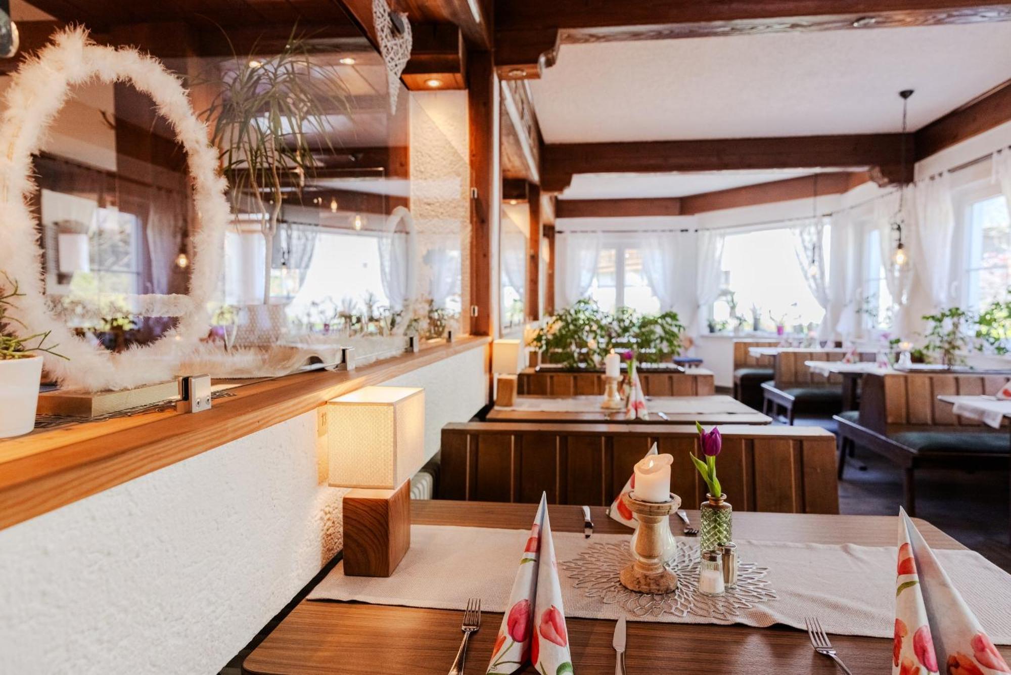 Landgasthof Zur Linde Heimbuchenthal Eksteriør billede