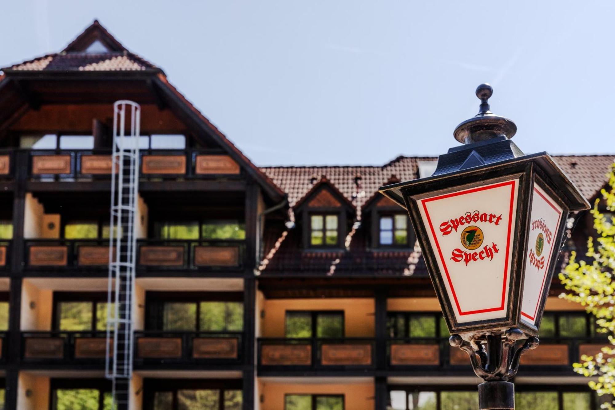 Landgasthof Zur Linde Heimbuchenthal Eksteriør billede